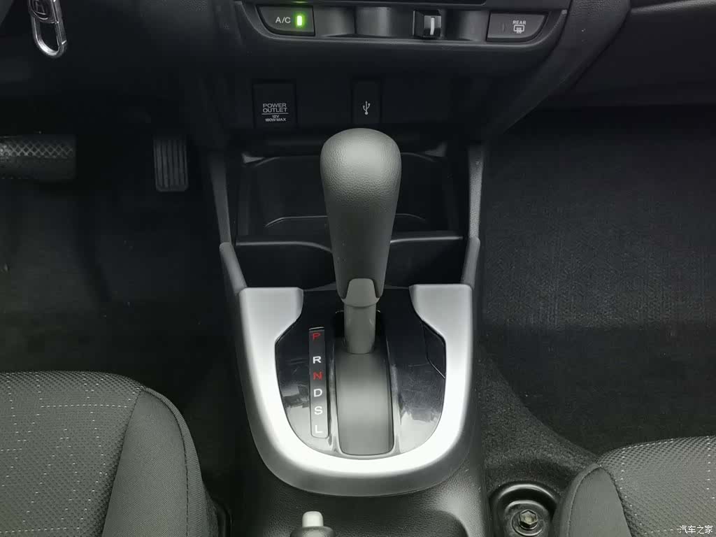 Honda Fit, 2017 13