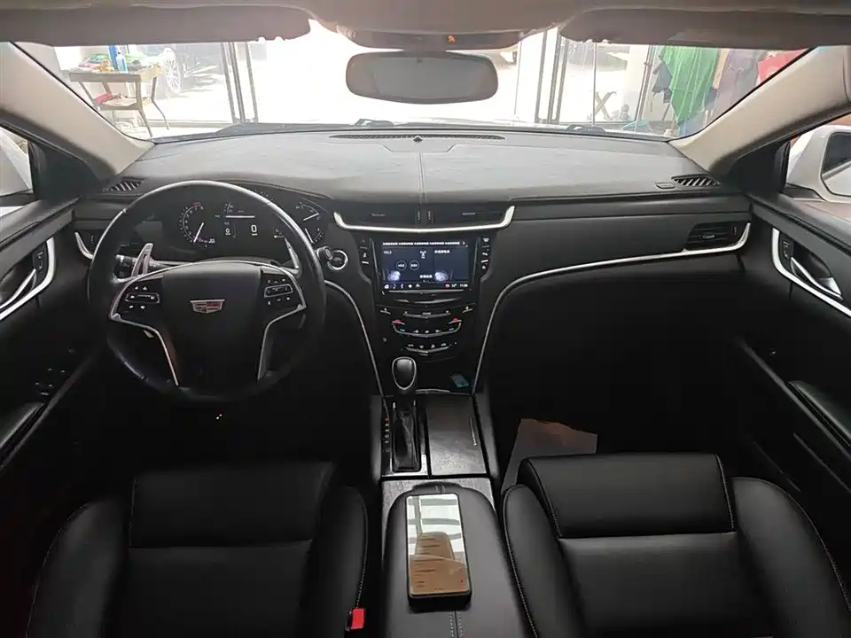 Cadillac XTS