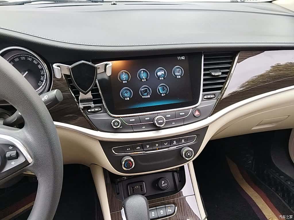 Buick Verano, 2018 13