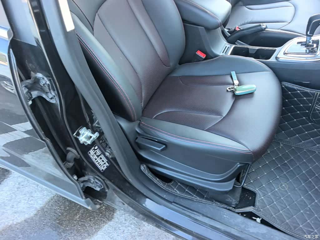 Wuling 560, 2016 25