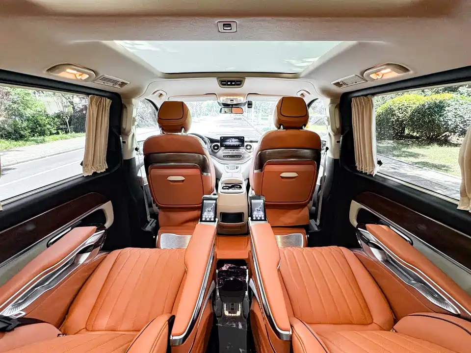 Mercedes-Benz V-class