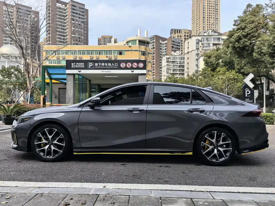 Trumpchi Shadow Leopard