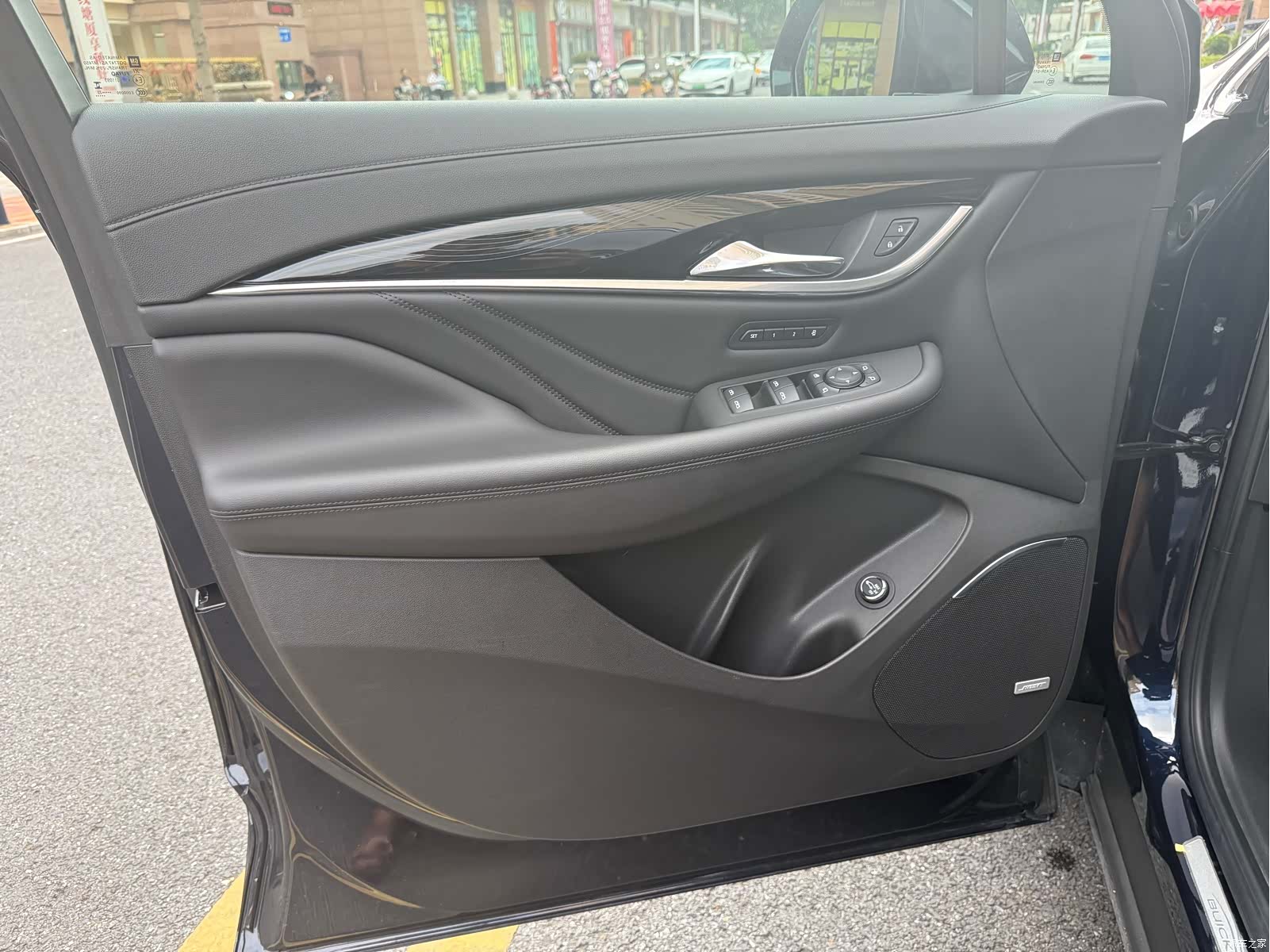 Buick Enclave, 2023 19