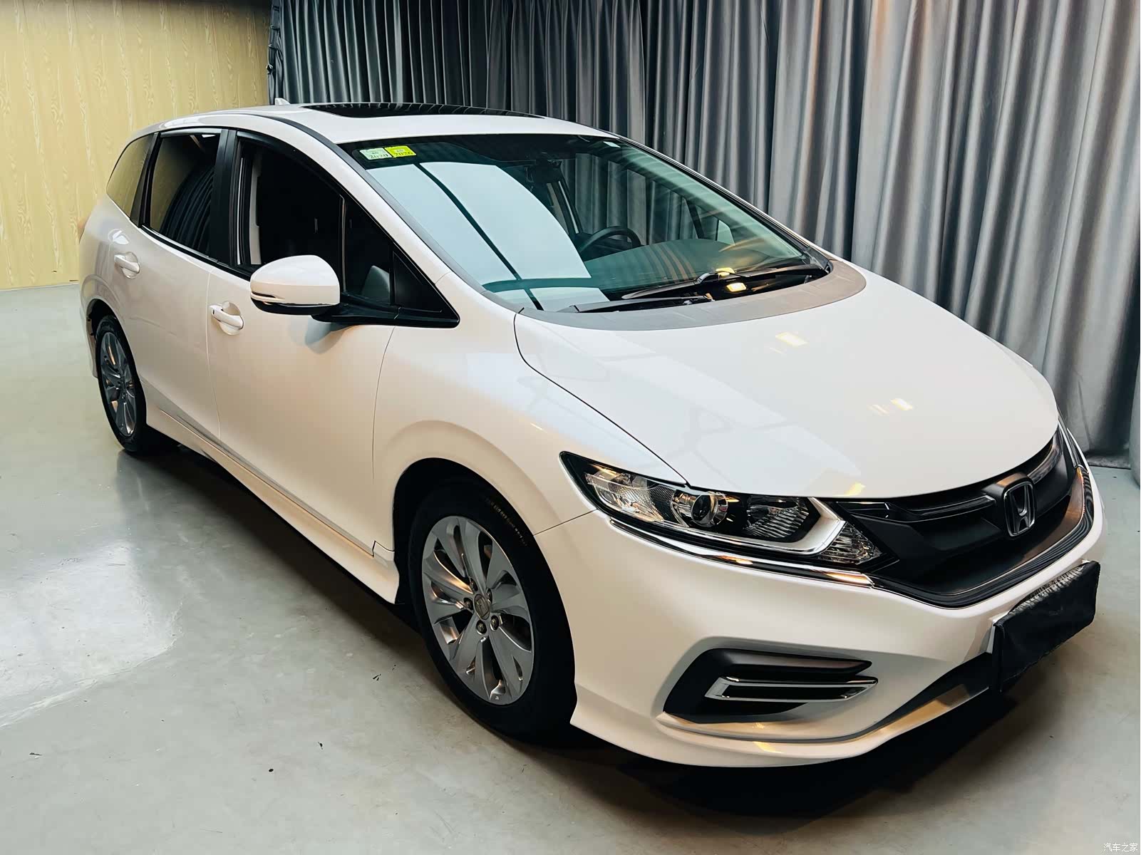 Honda Jade, 2018 3