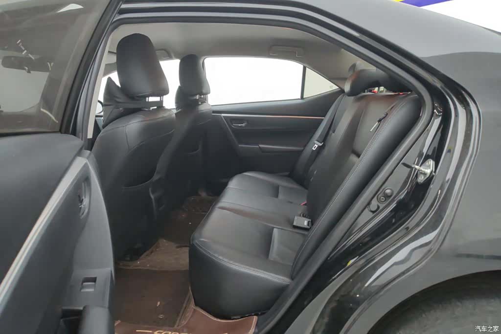 Toyota Corolla, 2018 11