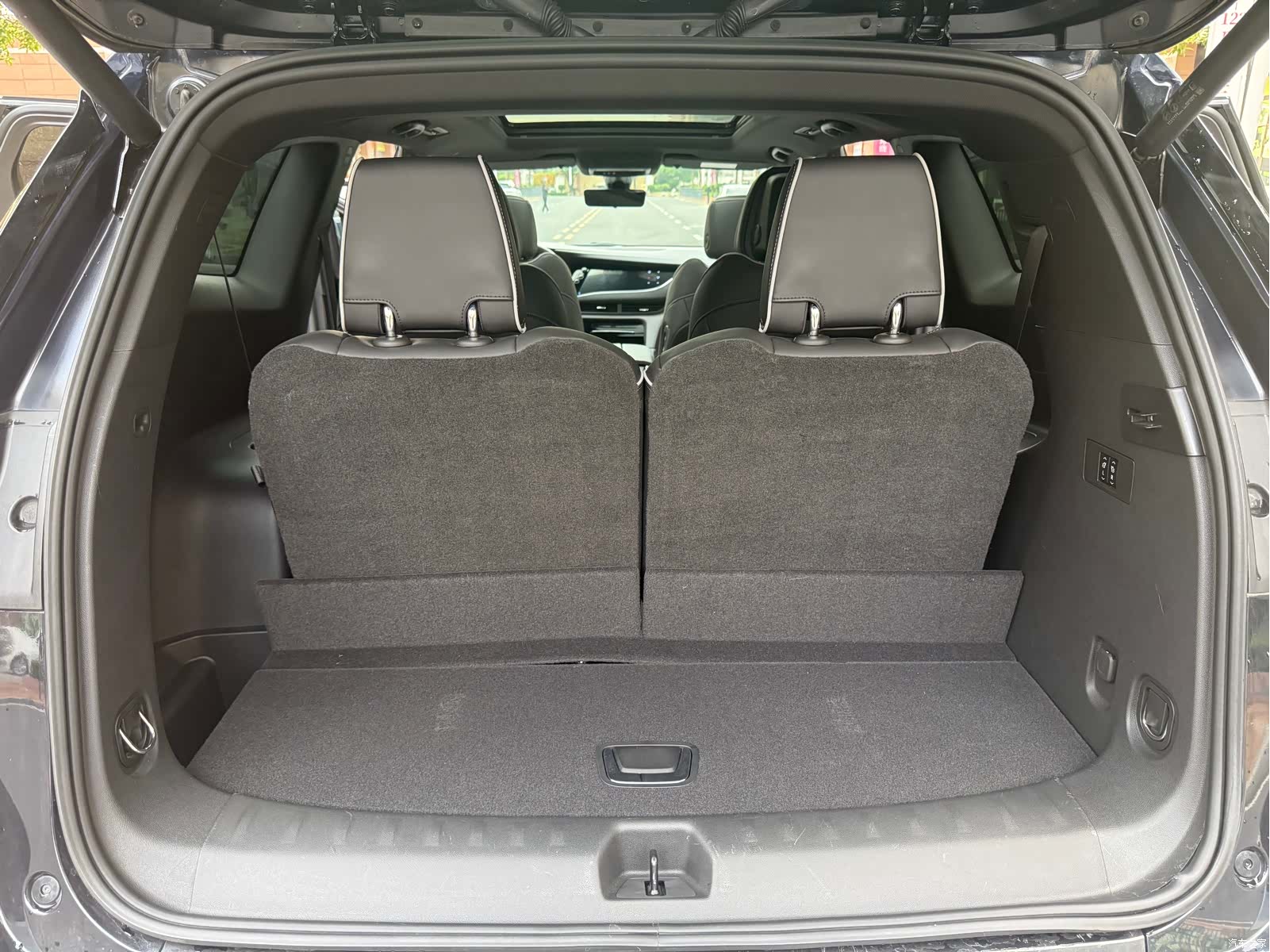 Buick Enclave, 2023 18