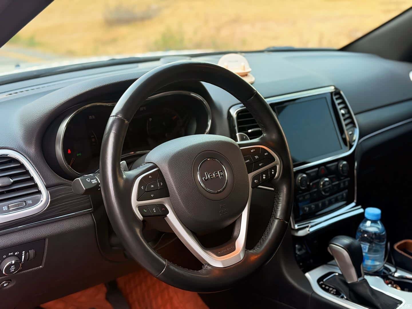 Jeep Grand Cherokee, 2023 12