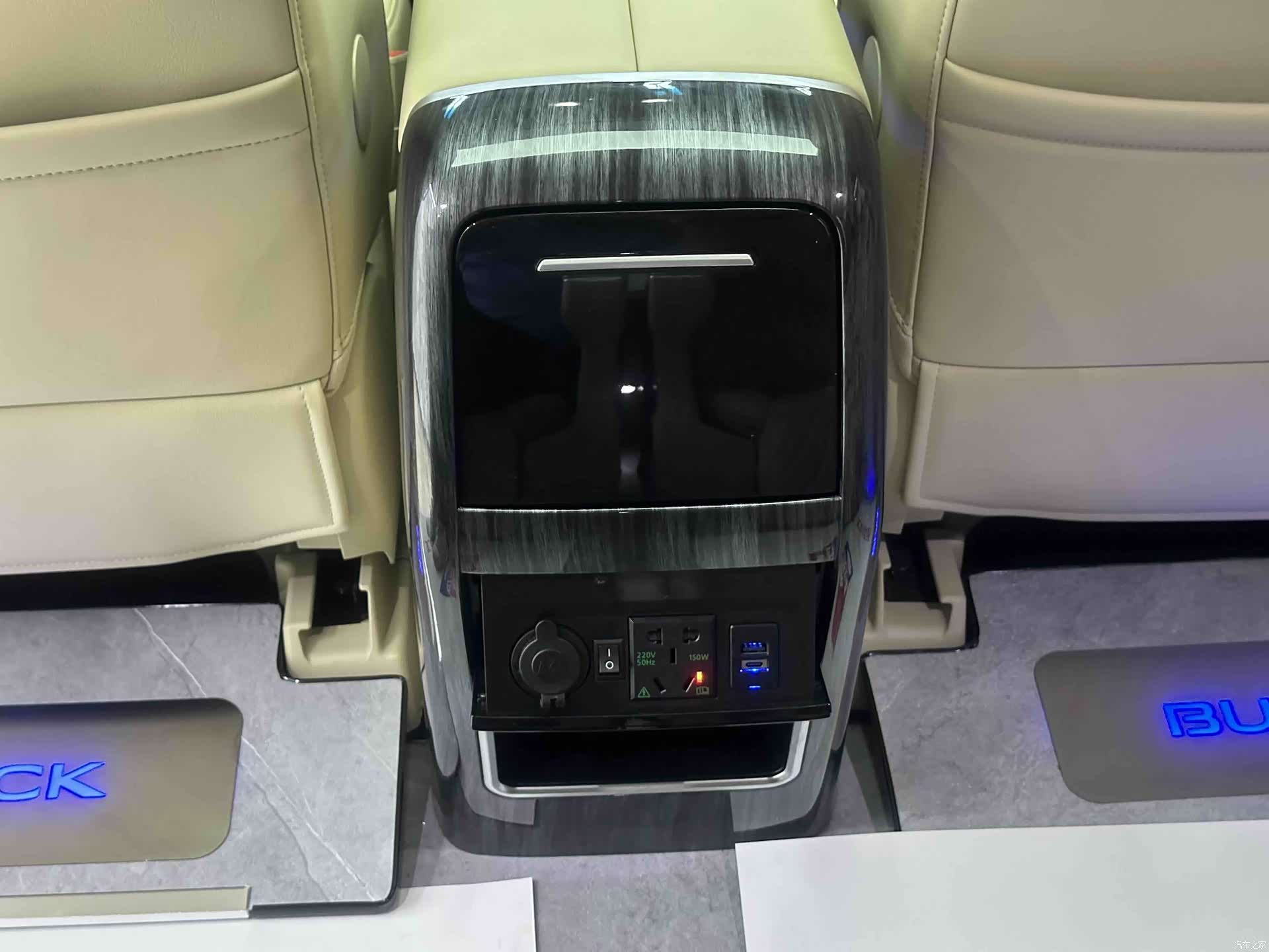 Buick GL8, 2025 19