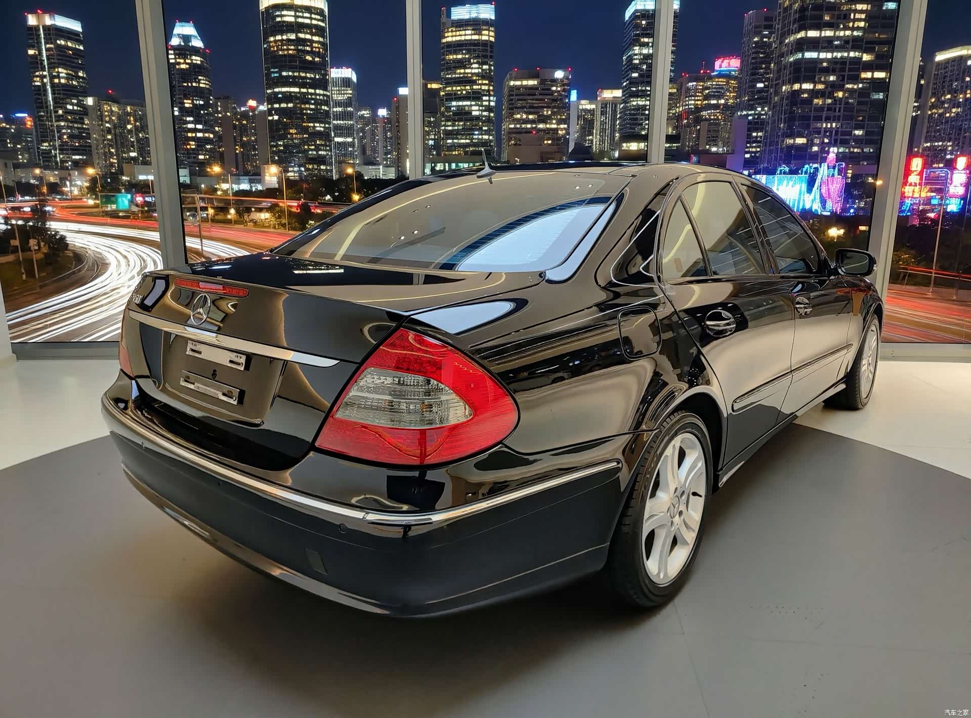 Mercedes-Benz E-Class, 2008 6