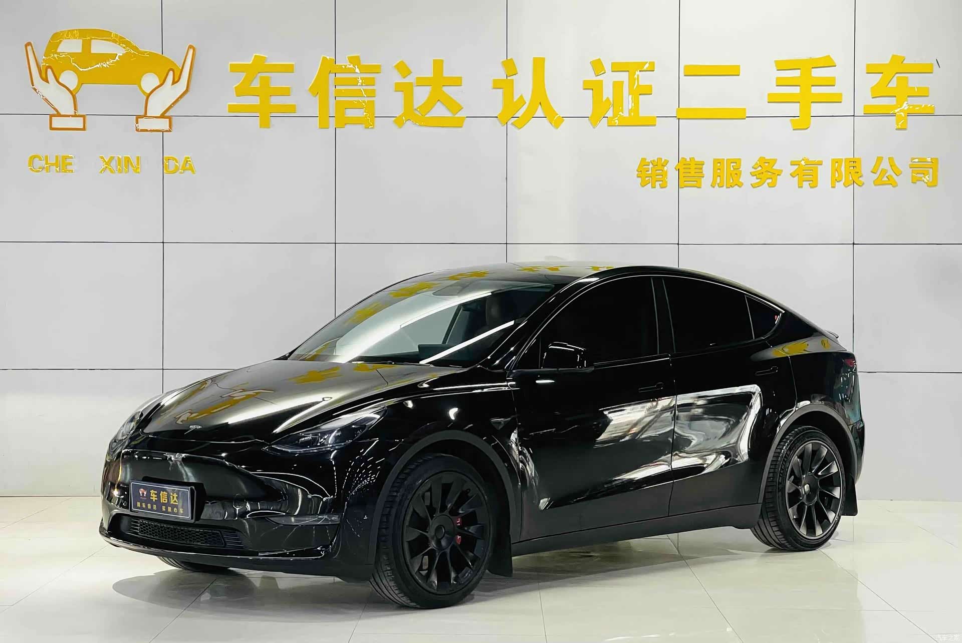 Tesla Model Y, 2023 1
