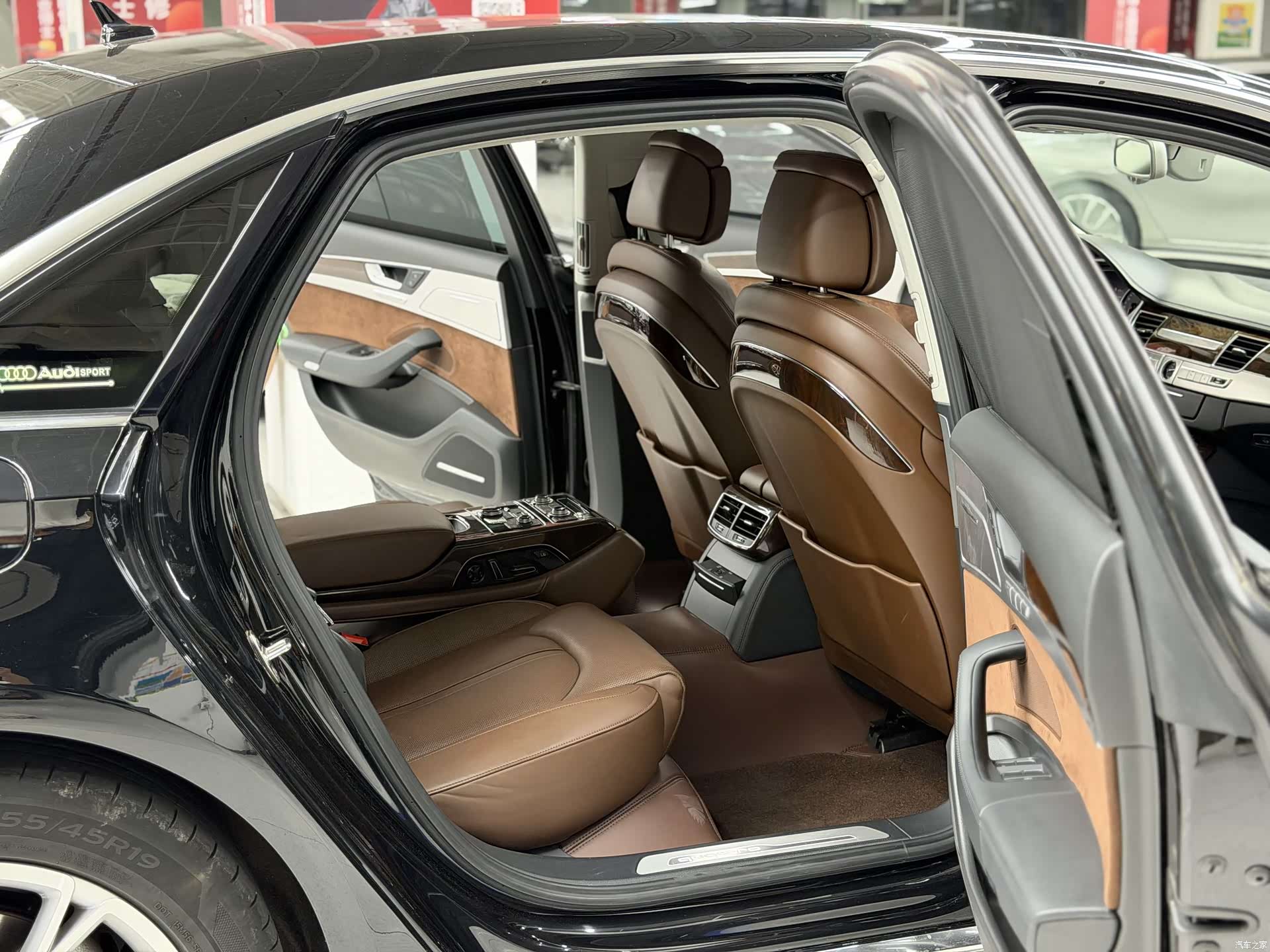 Audi A8L, 2017 9