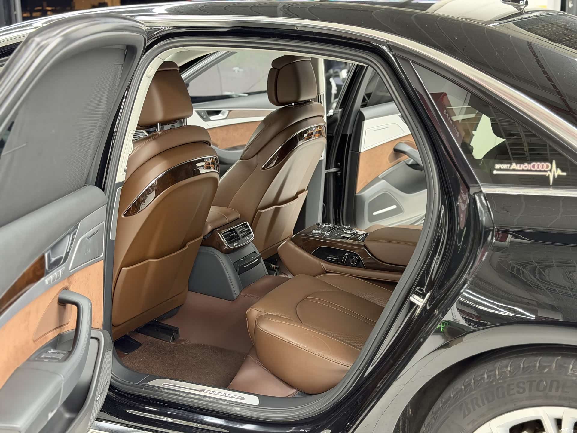 Audi A8L, 2017 11