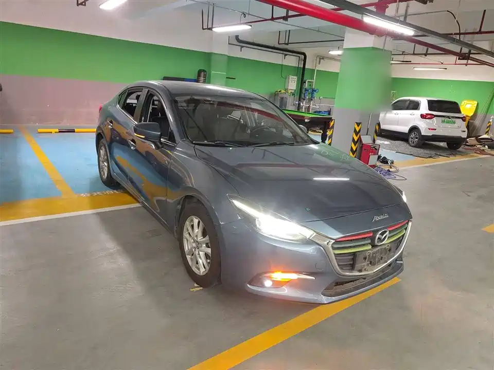Mazda 3 Angkesaila