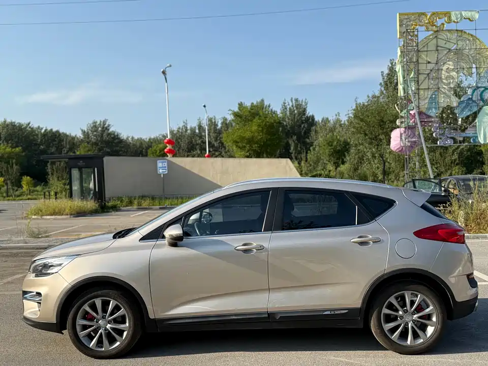 Geely Emgrand GS