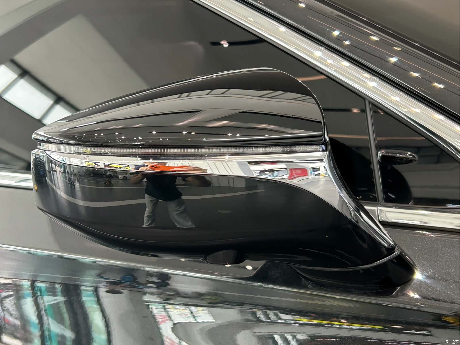 Lexus LS, 2021 21