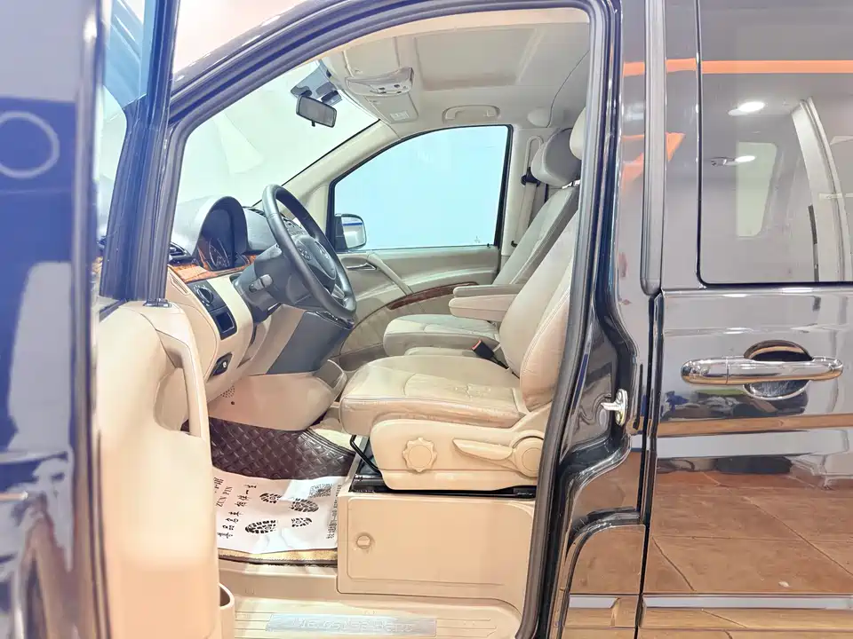 Mercedes-Benz Viano
