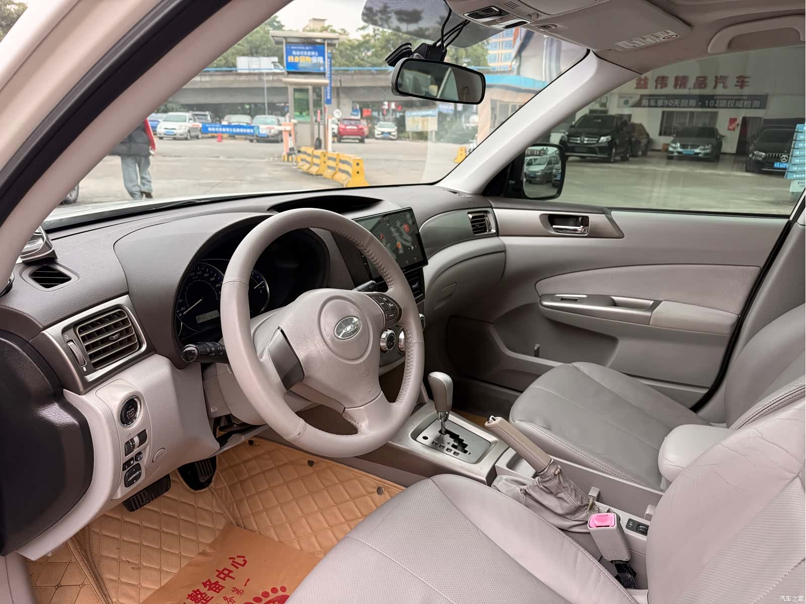 Subaru Forester, 2010 все фото