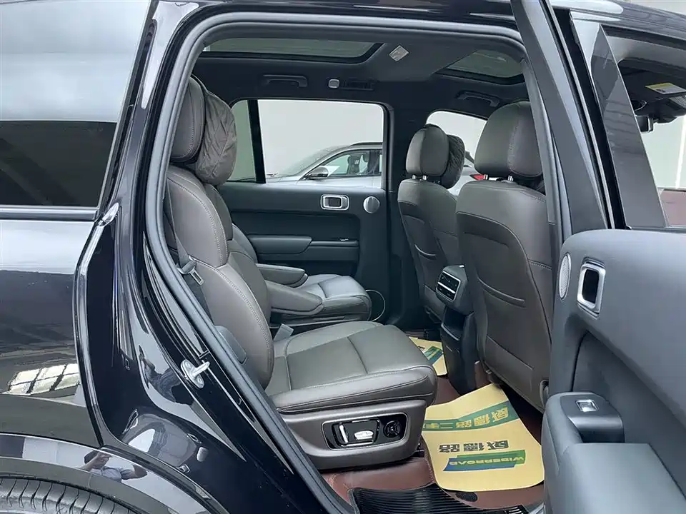 Li Auto Ideal L8