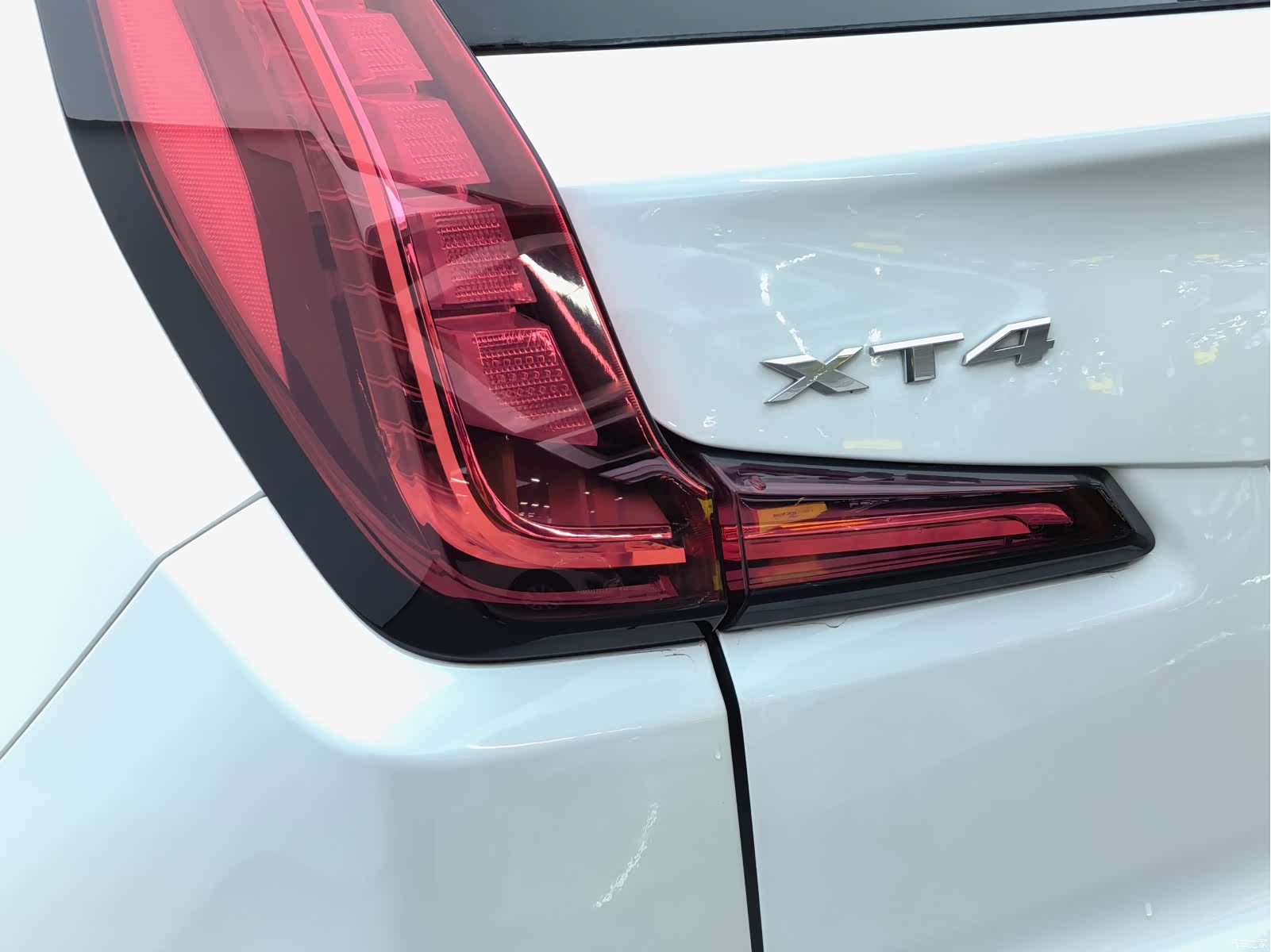 Cadillac XT4, 2019 11