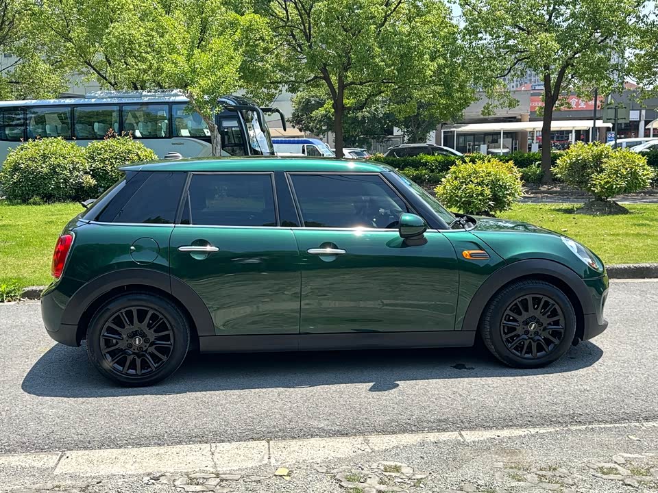 MINI MINI