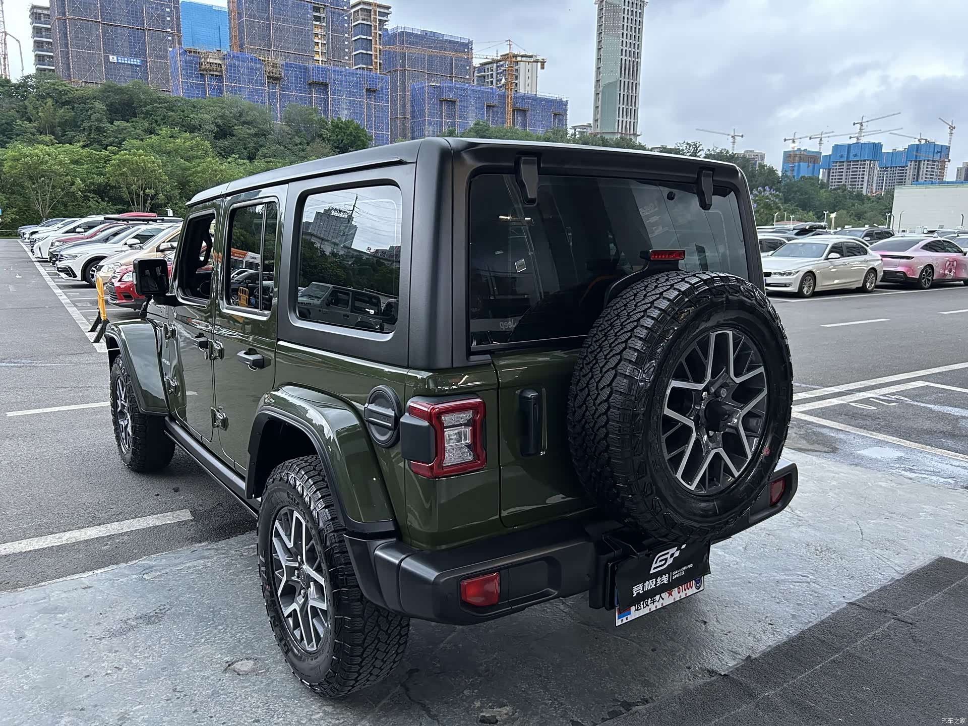 Jeep Wrangler, 2024 13