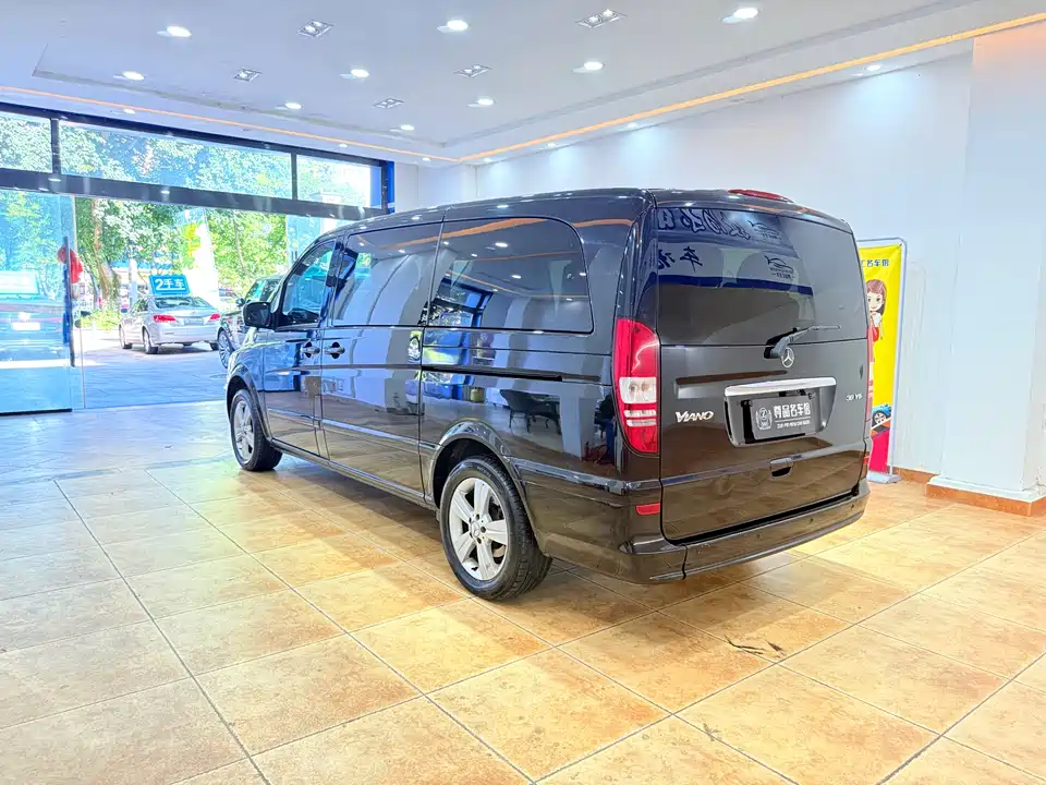 Mercedes-Benz Viano