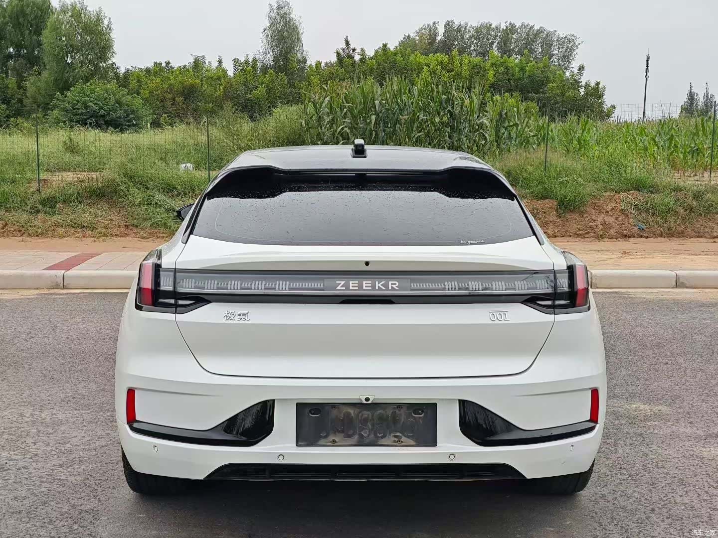 Zeekr 001, 2023 8