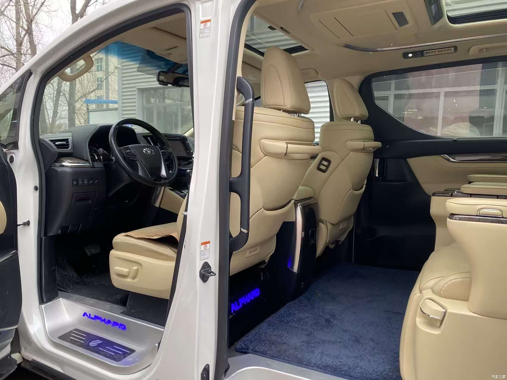 Toyota Alphard, 2019 6