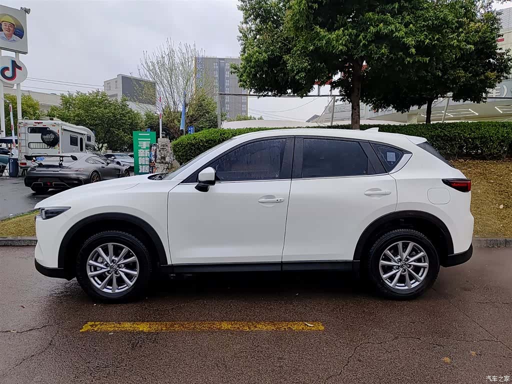 Mazda CX-5, 2023 3