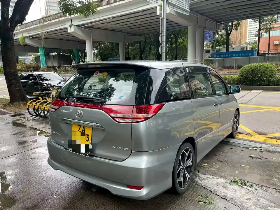 Toyota Previa