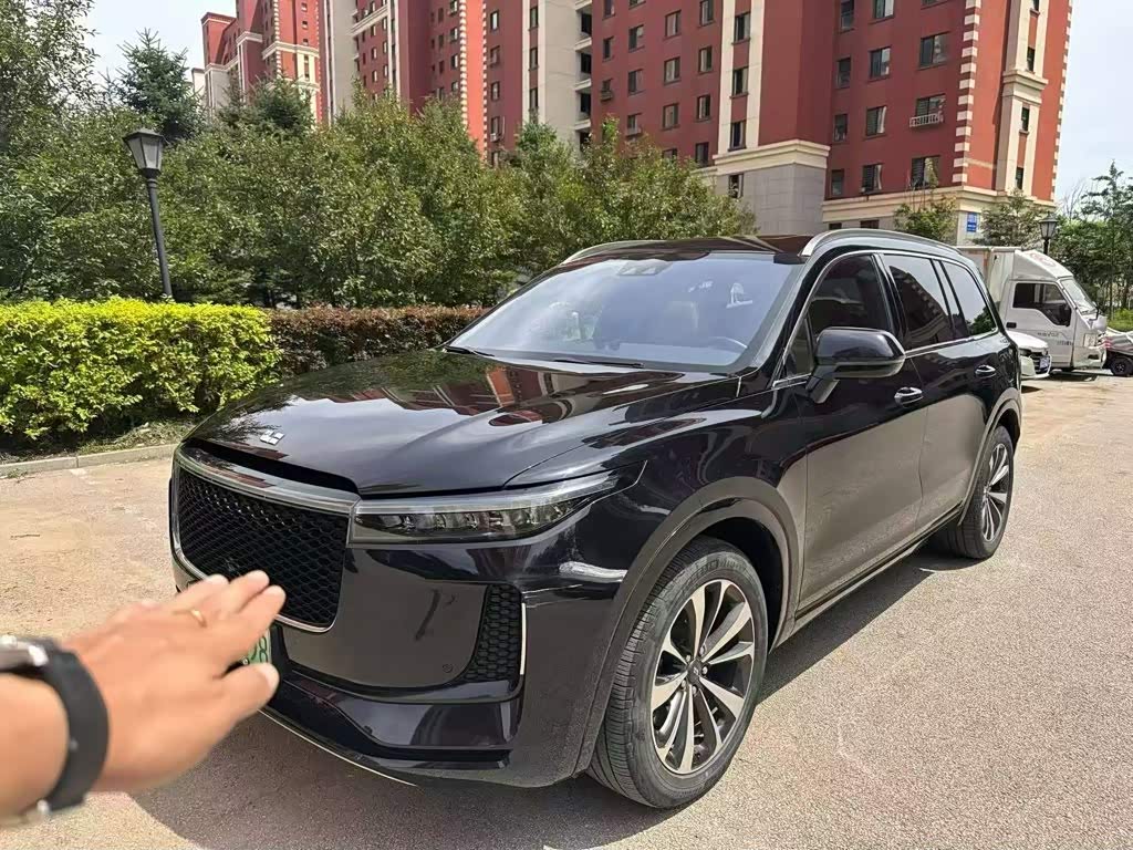 Li Auto ONE