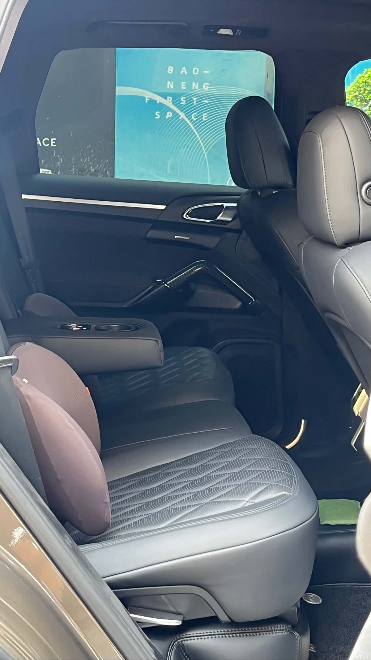 Porsche Cayenne, 2013 11