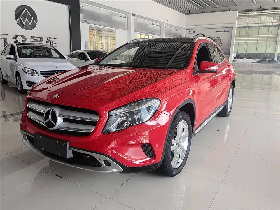 Mercedes-Benz GLA