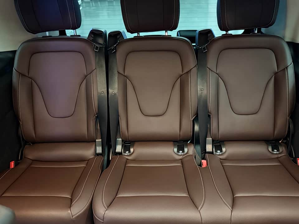 Mercedes-Benz V-class
