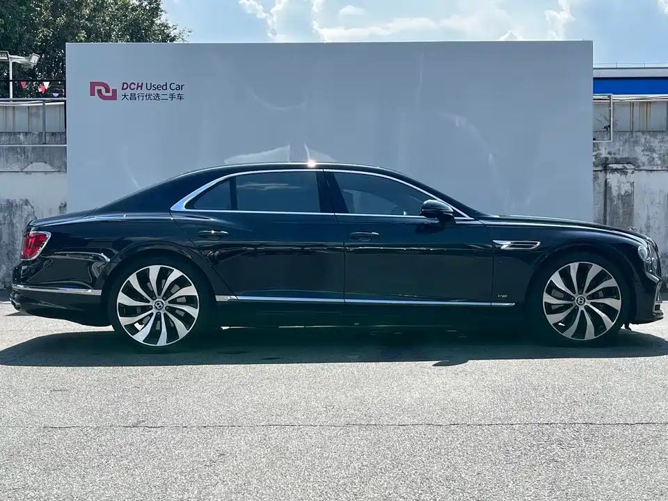 Bentley Flying