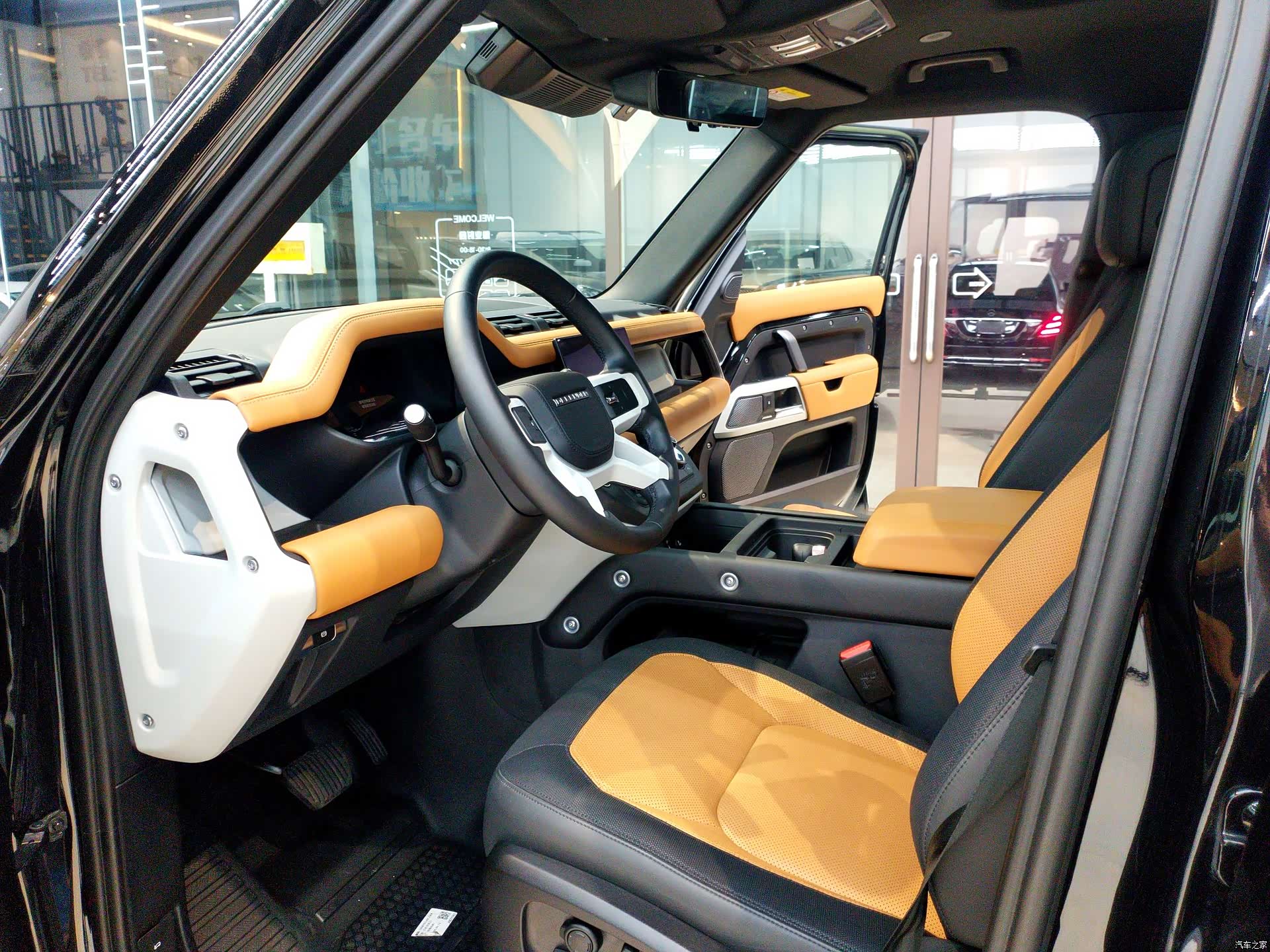 Land Rover Defender, 2023 10