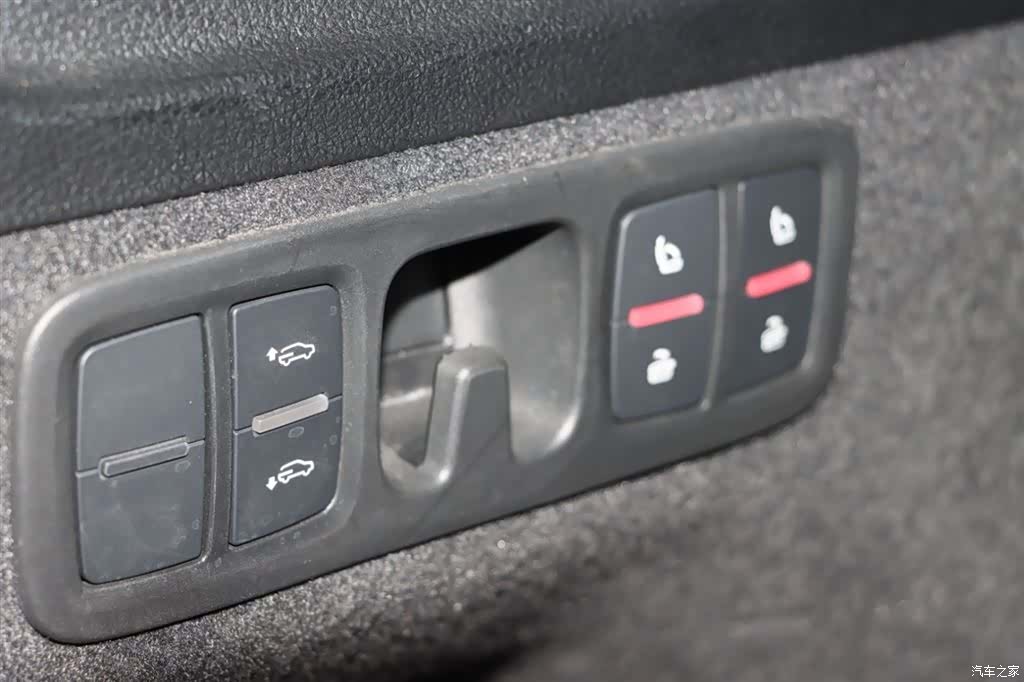 Audi Q7, 2023 12