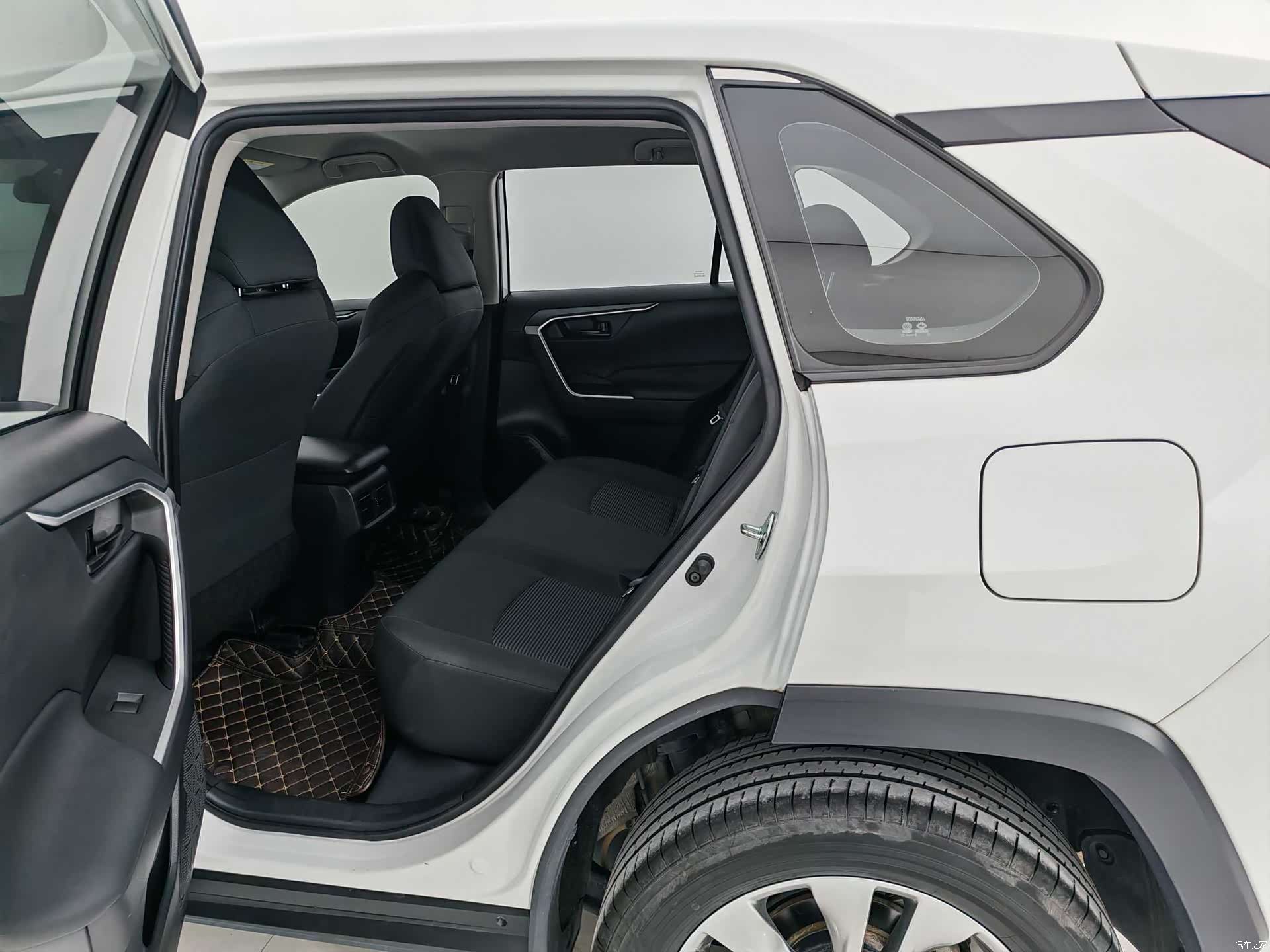 Toyota Wildlander, 2024 22