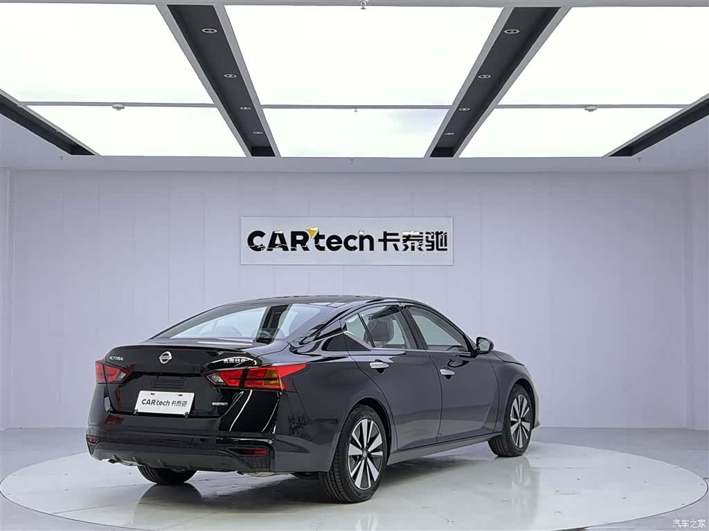 Nissan Teana, 2026 все фото