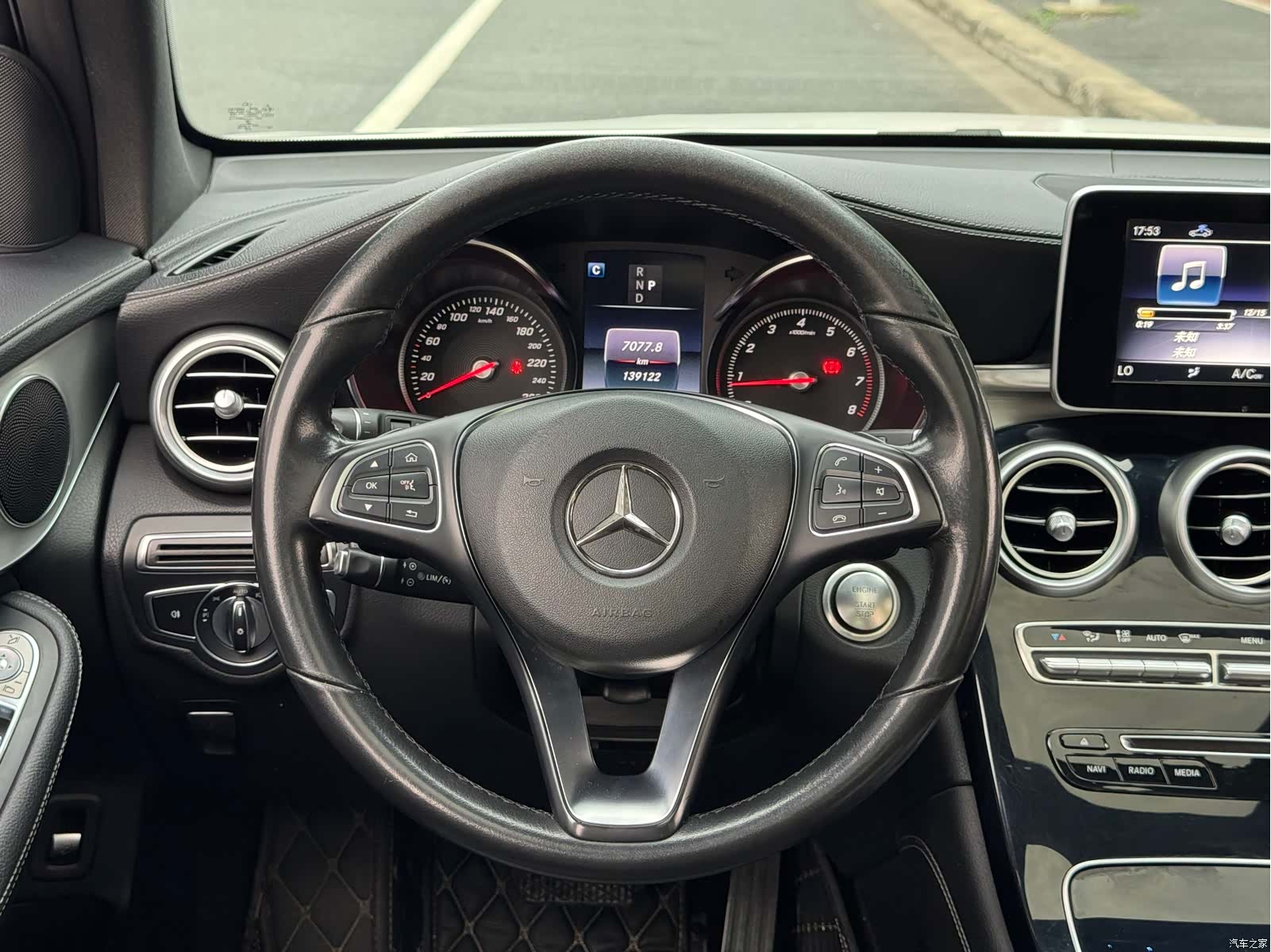 Mercedes-Benz GLC, 2019 13