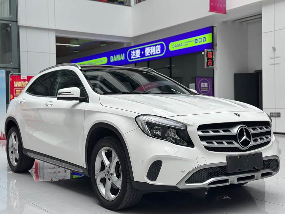 Mercedes-Benz GLA