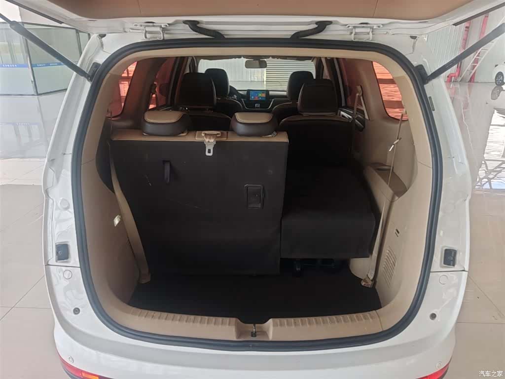 Wuling 730, 2018 19