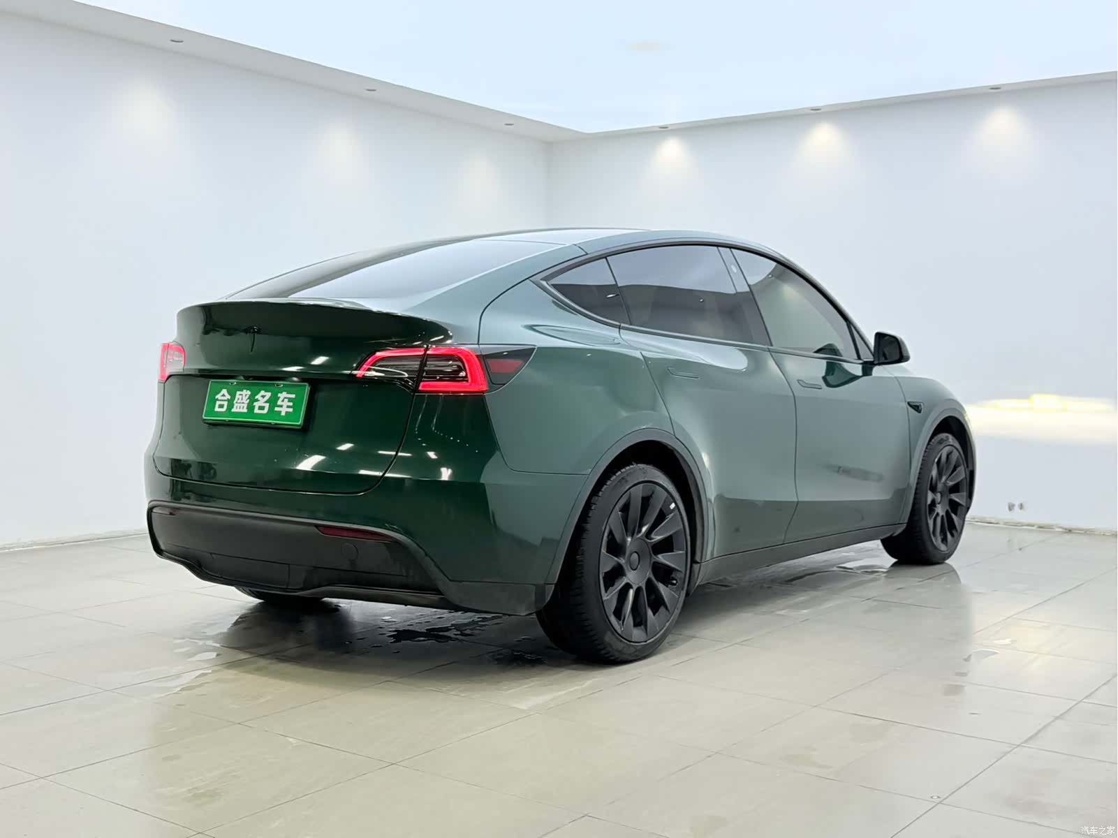 Tesla Model Y, 2023 12