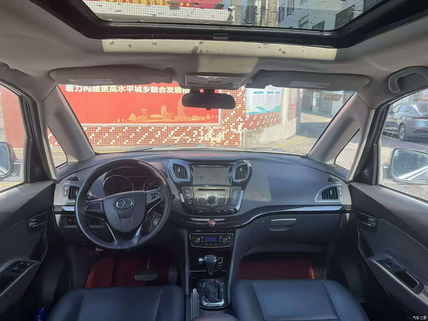 JAC M2, 2014 8