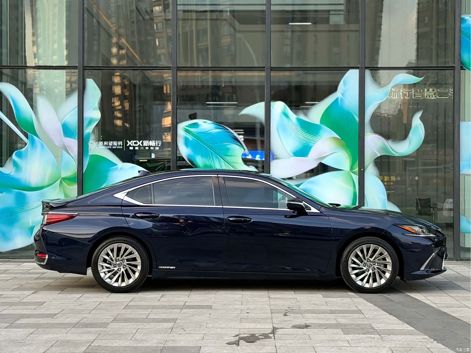 Lexus ES, 2019 7