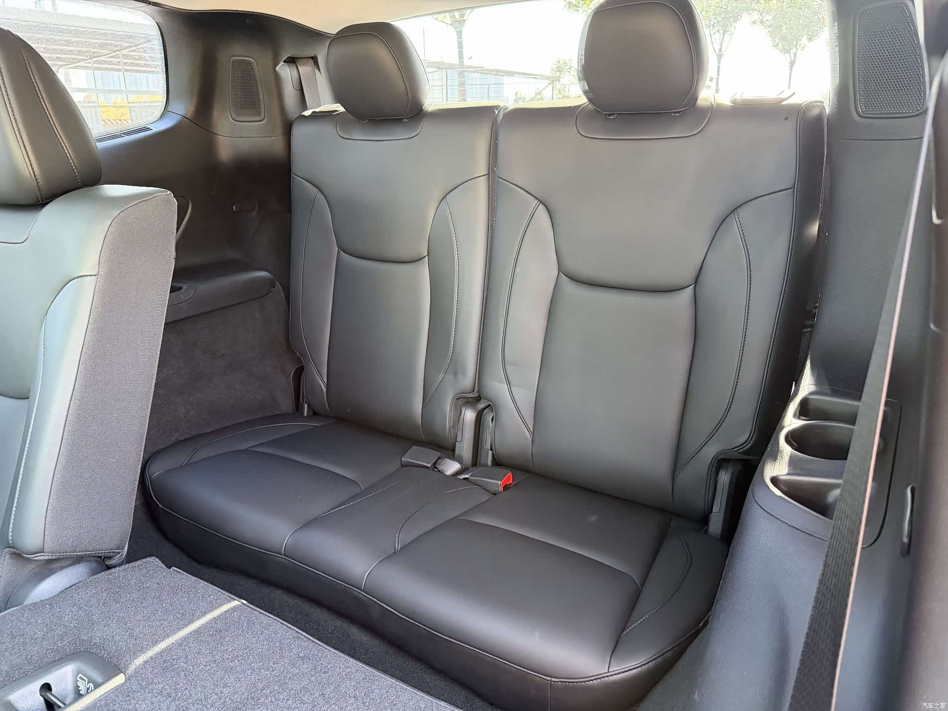 Jeep Grand Commander, 2019 15