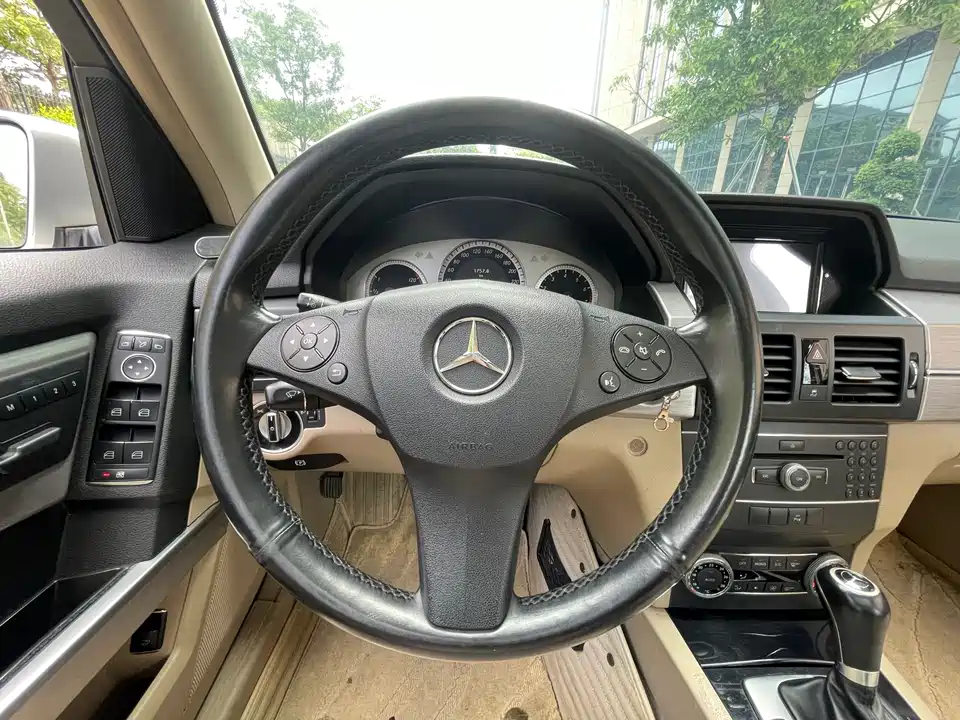 Mercedes-Benz GLK grade