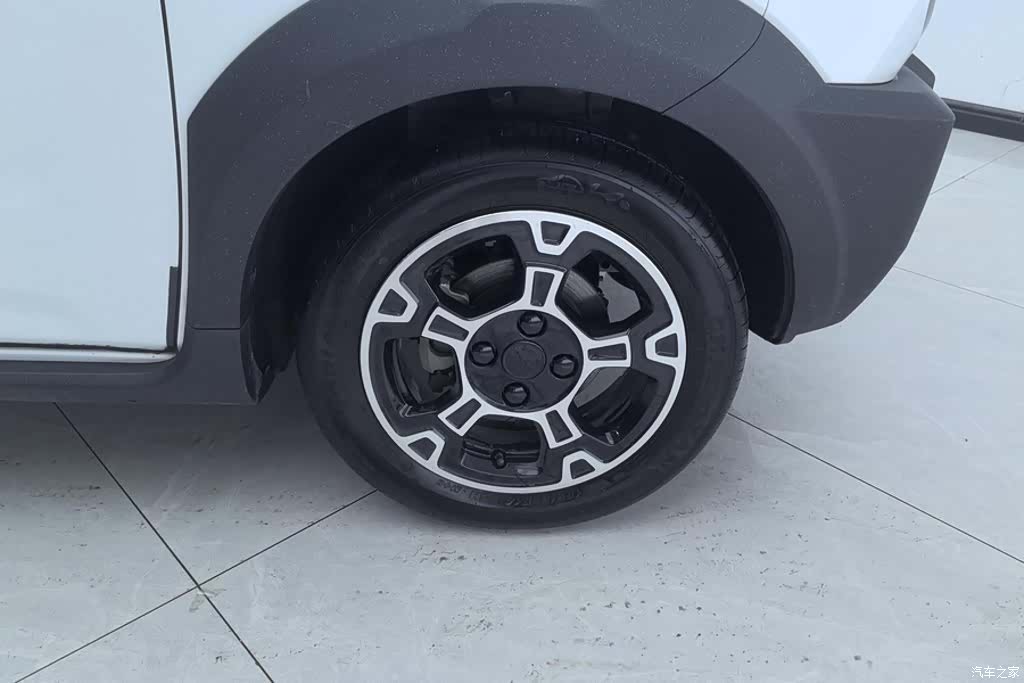 Geely Panda, 2025 6
