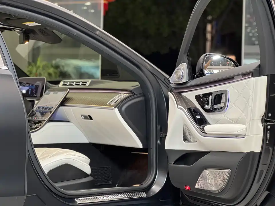 Mercedes-Benz Maybach S-class