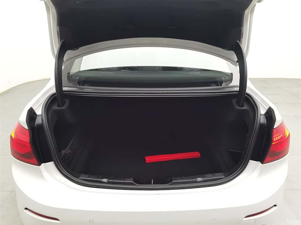 BMW 1 Series, 2019 16
